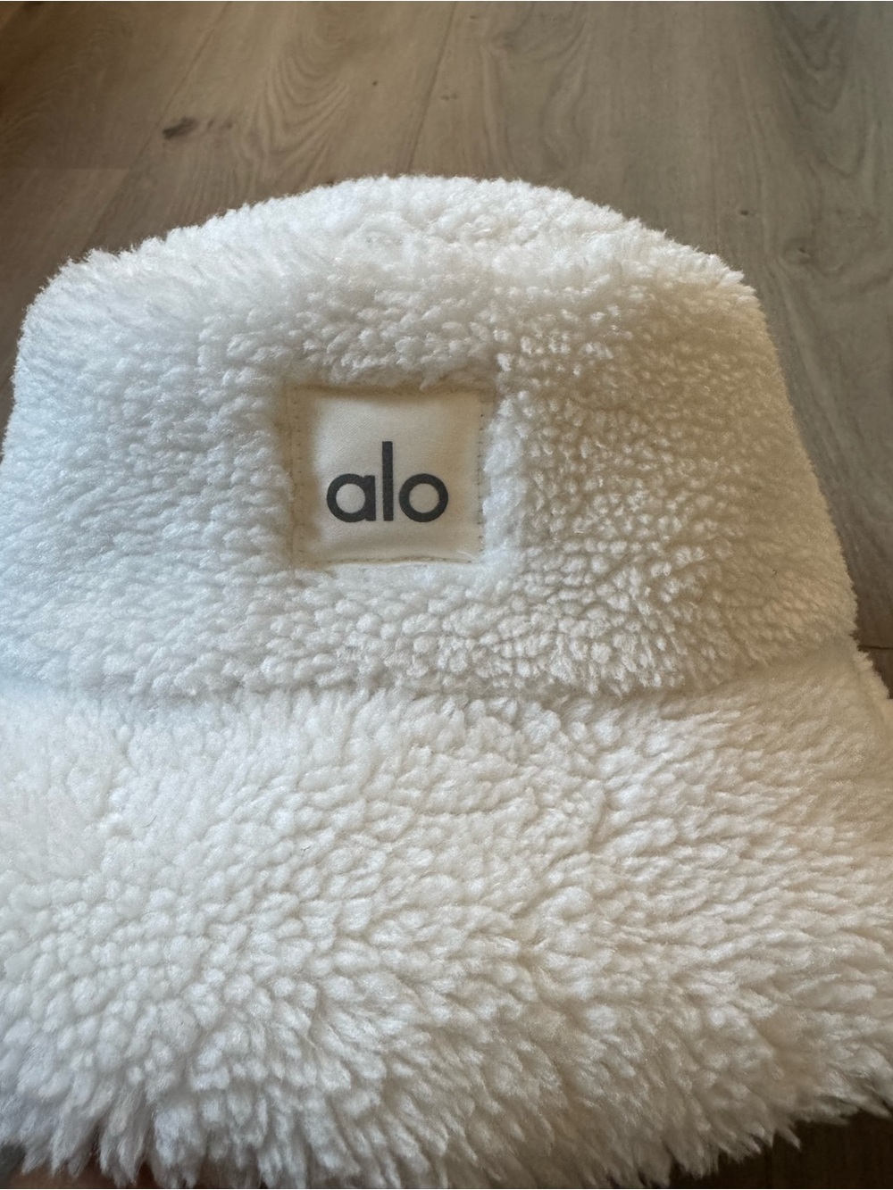 ALO Yoga Ivory Faux Fur Bucket Hat - Picture 4 of 5